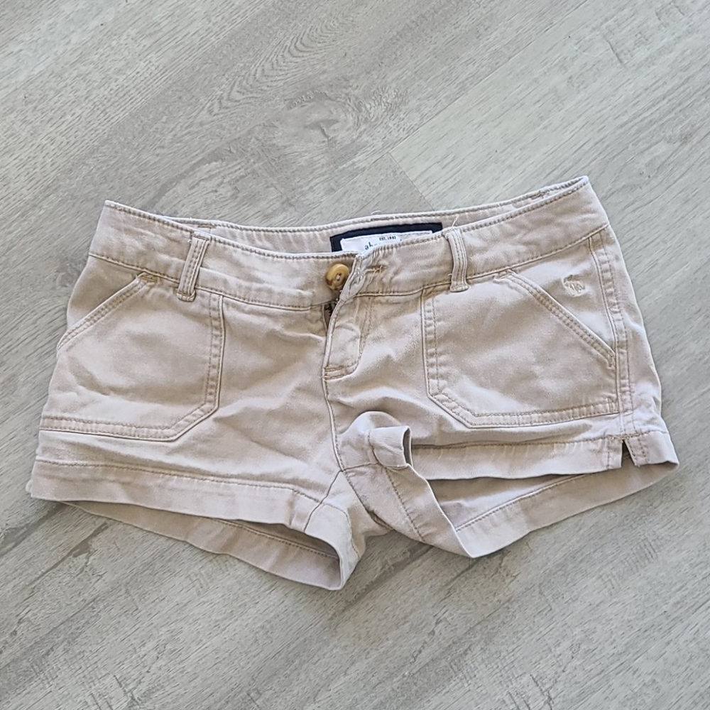 Khaki shorts